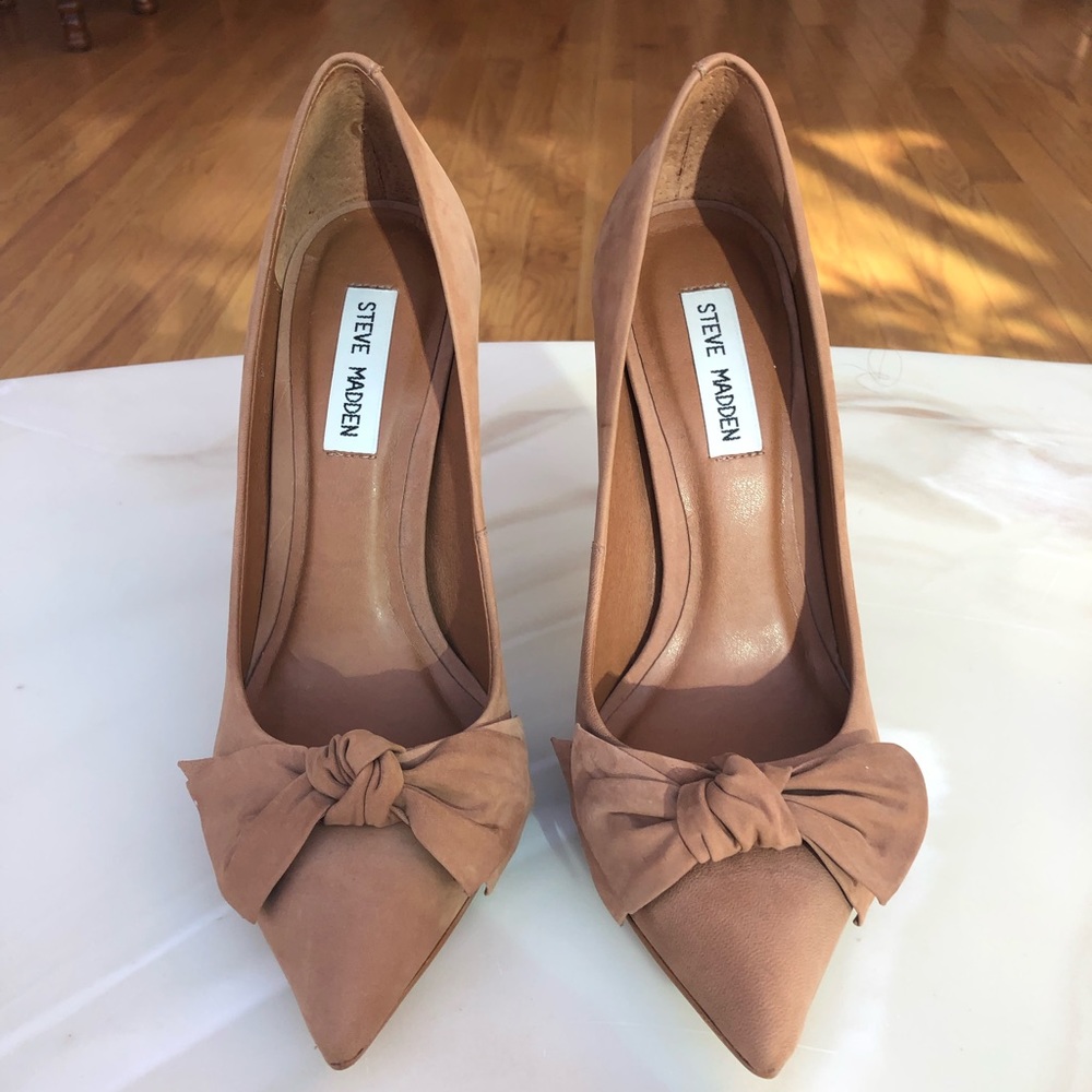 Steve Madden Suede Bow Heels